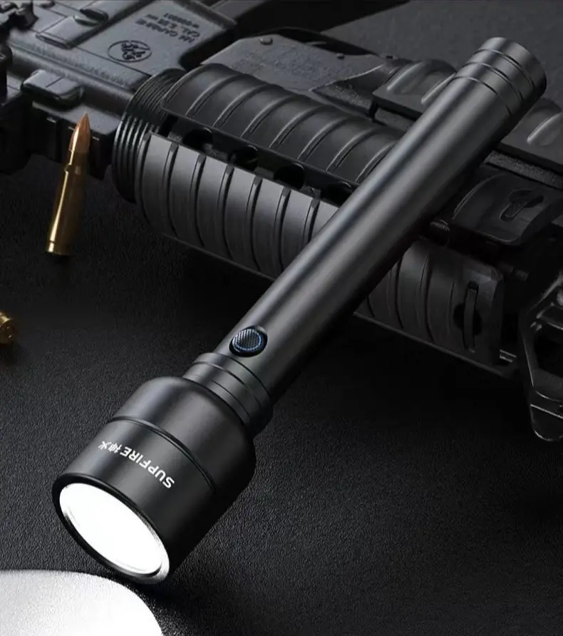 military-type-flashlight